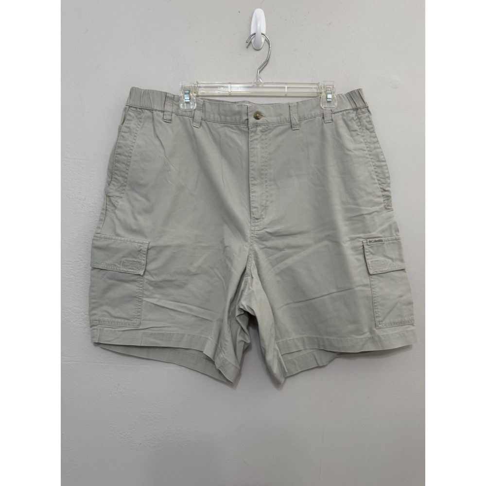 Columbia Mens 38 Cargo Shorts Khaki Tan Cotton Twill Dad Hiking Casual Vintage